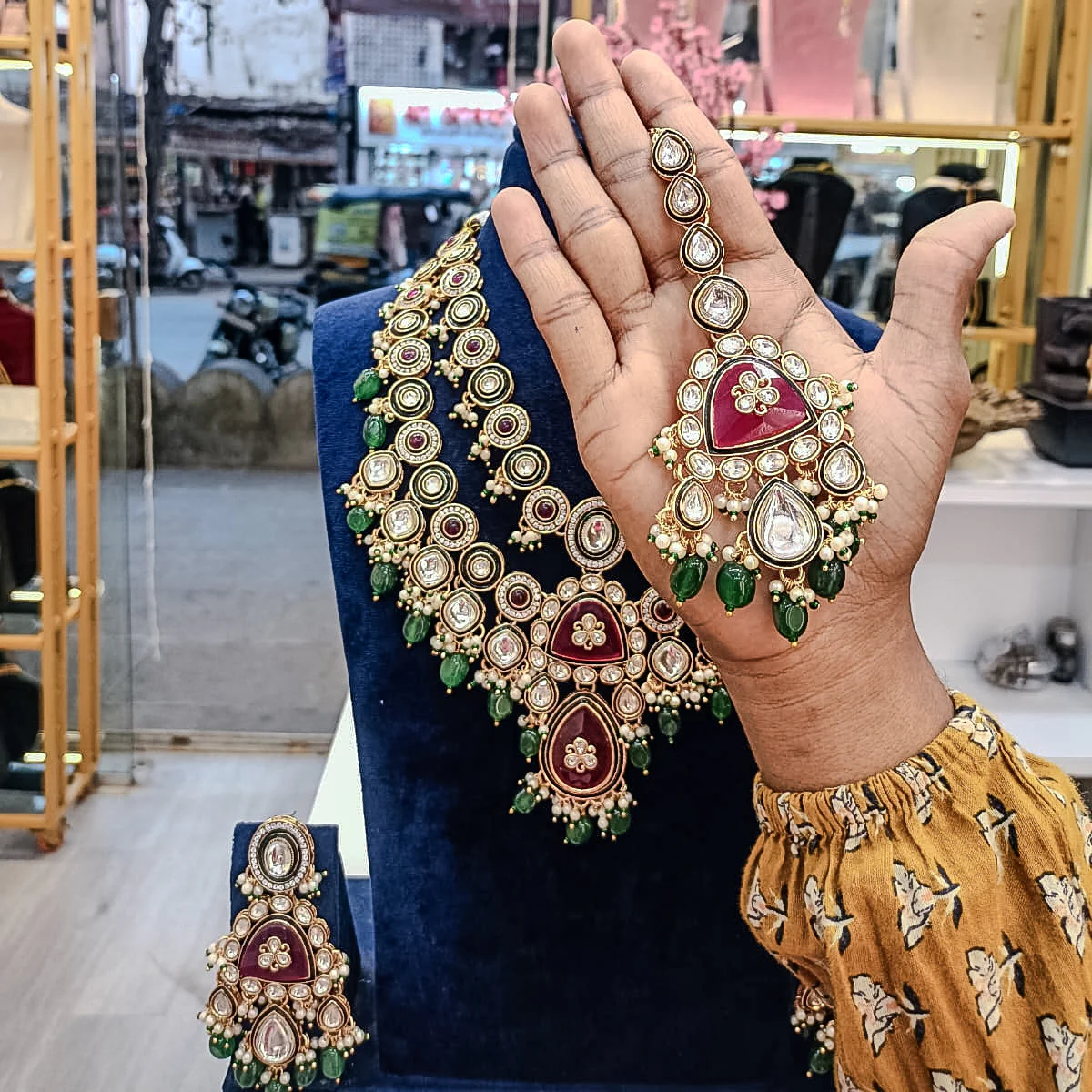 Anju Premium Semi Bridal Necklace - Image 2