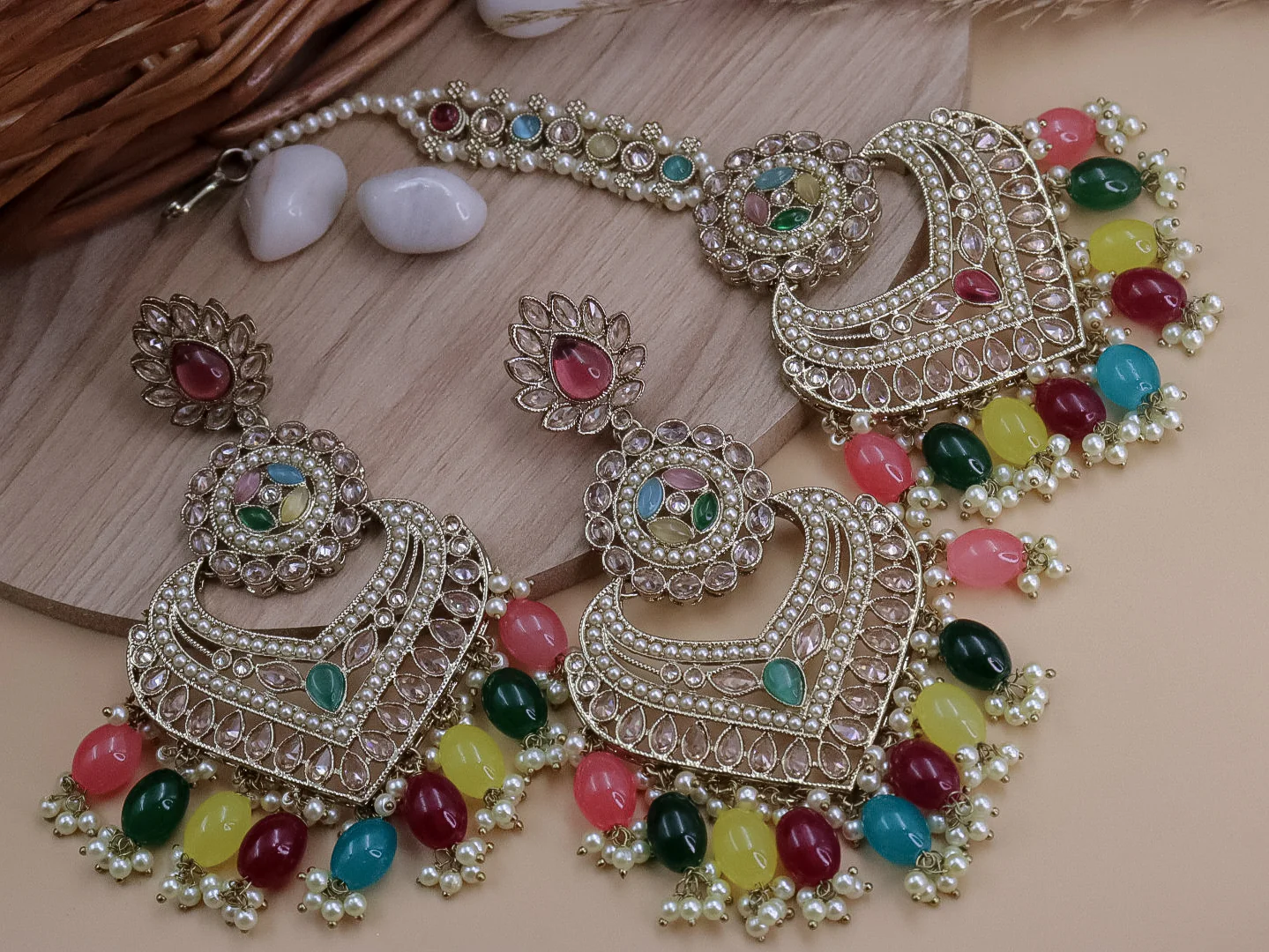 Bahara Reverse AD Chandbali With Mangtika - Image 3