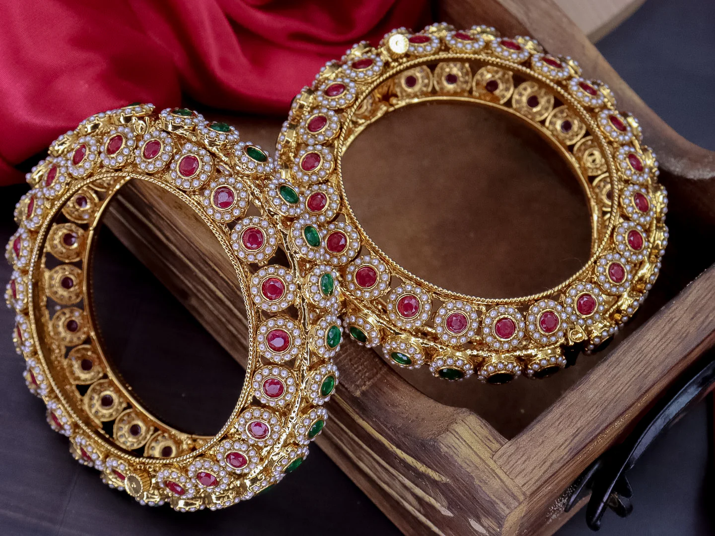 Bindiya Premium Copper Openable Kadas - Image 3
