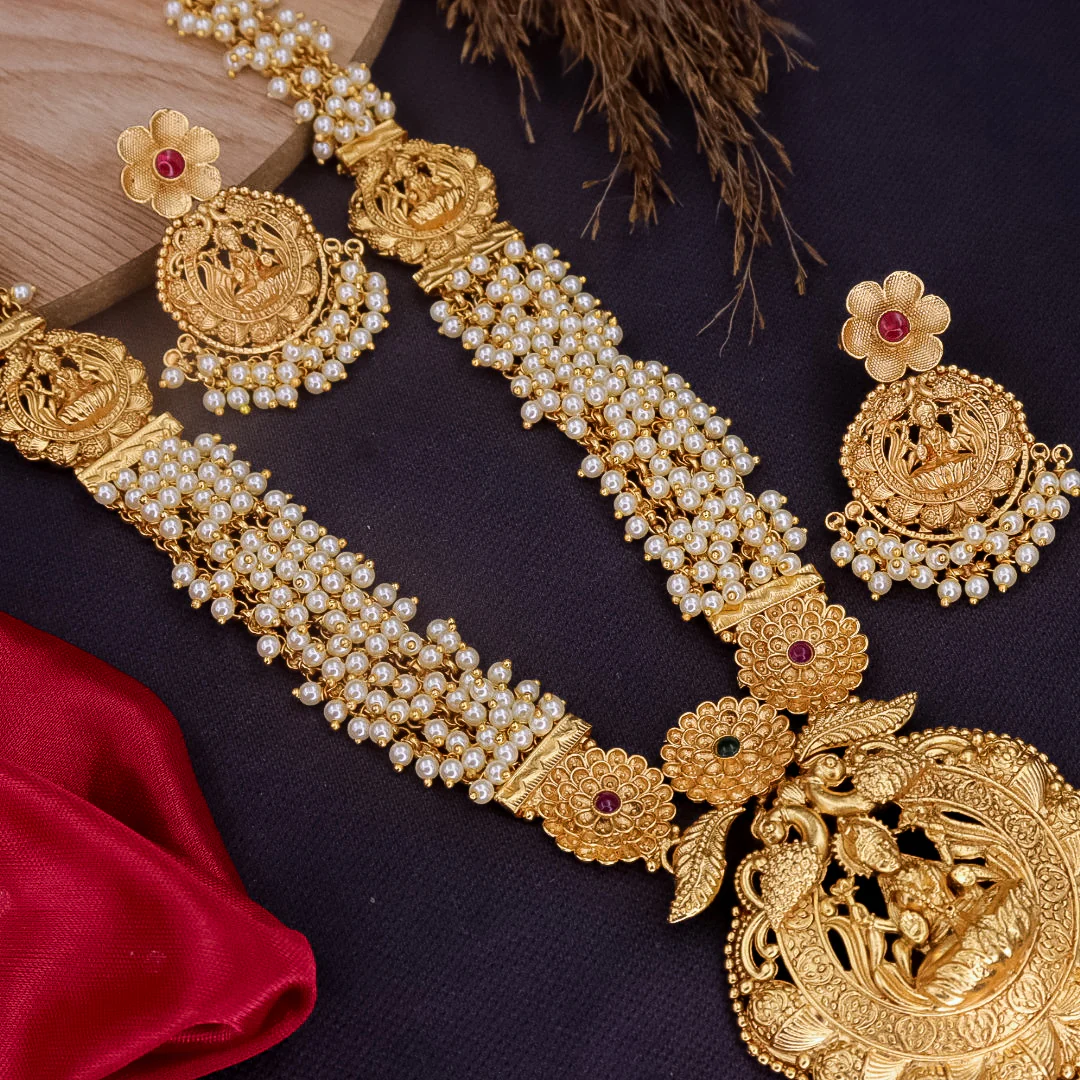 Visahaka Rajwadi Long Moti Set - Image 2