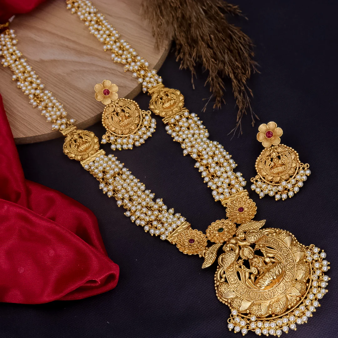 Visahaka Rajwadi Long Moti Set - Image 4