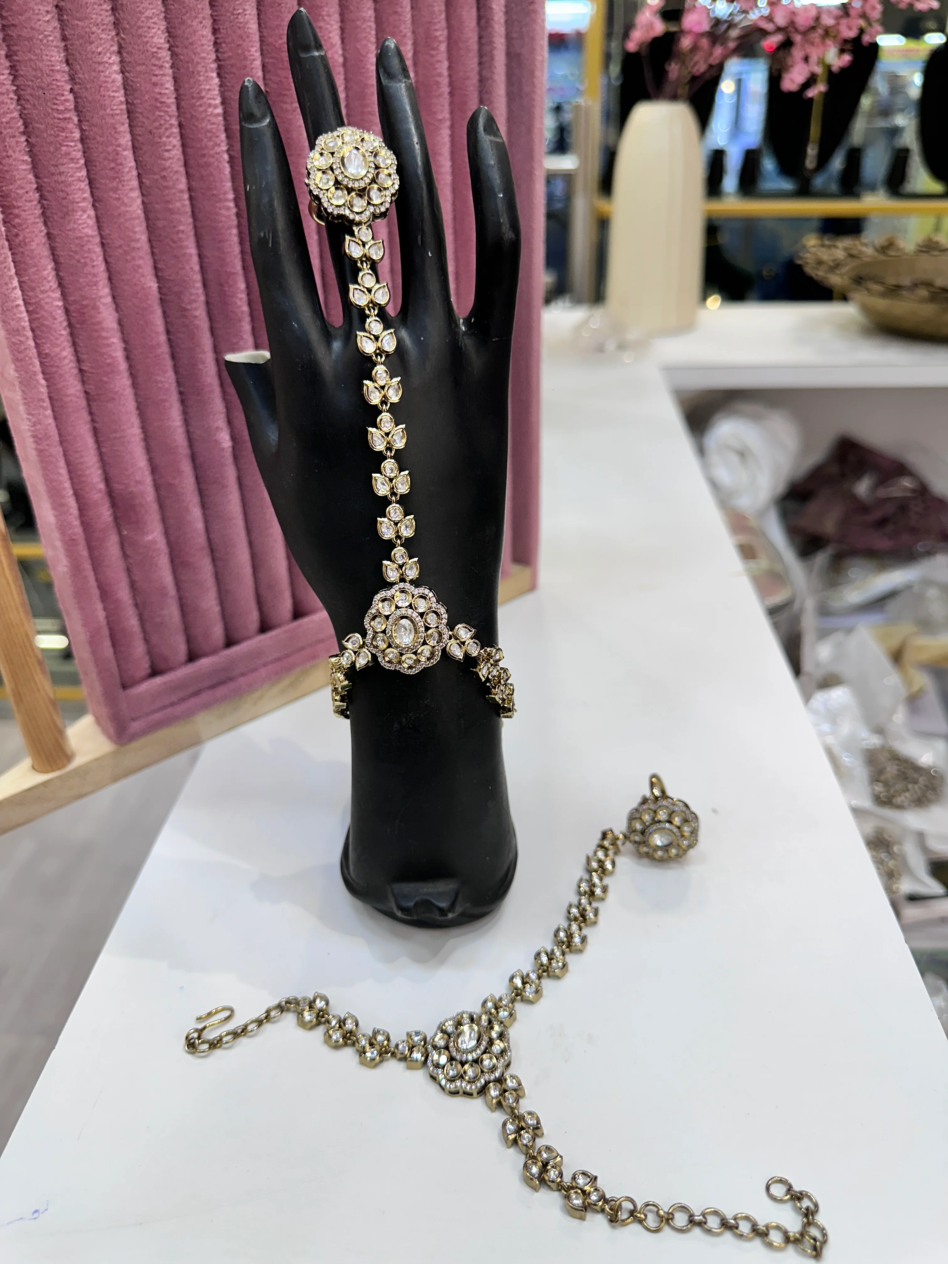 Lubna Premium Moissante Hathpanja - Image 2