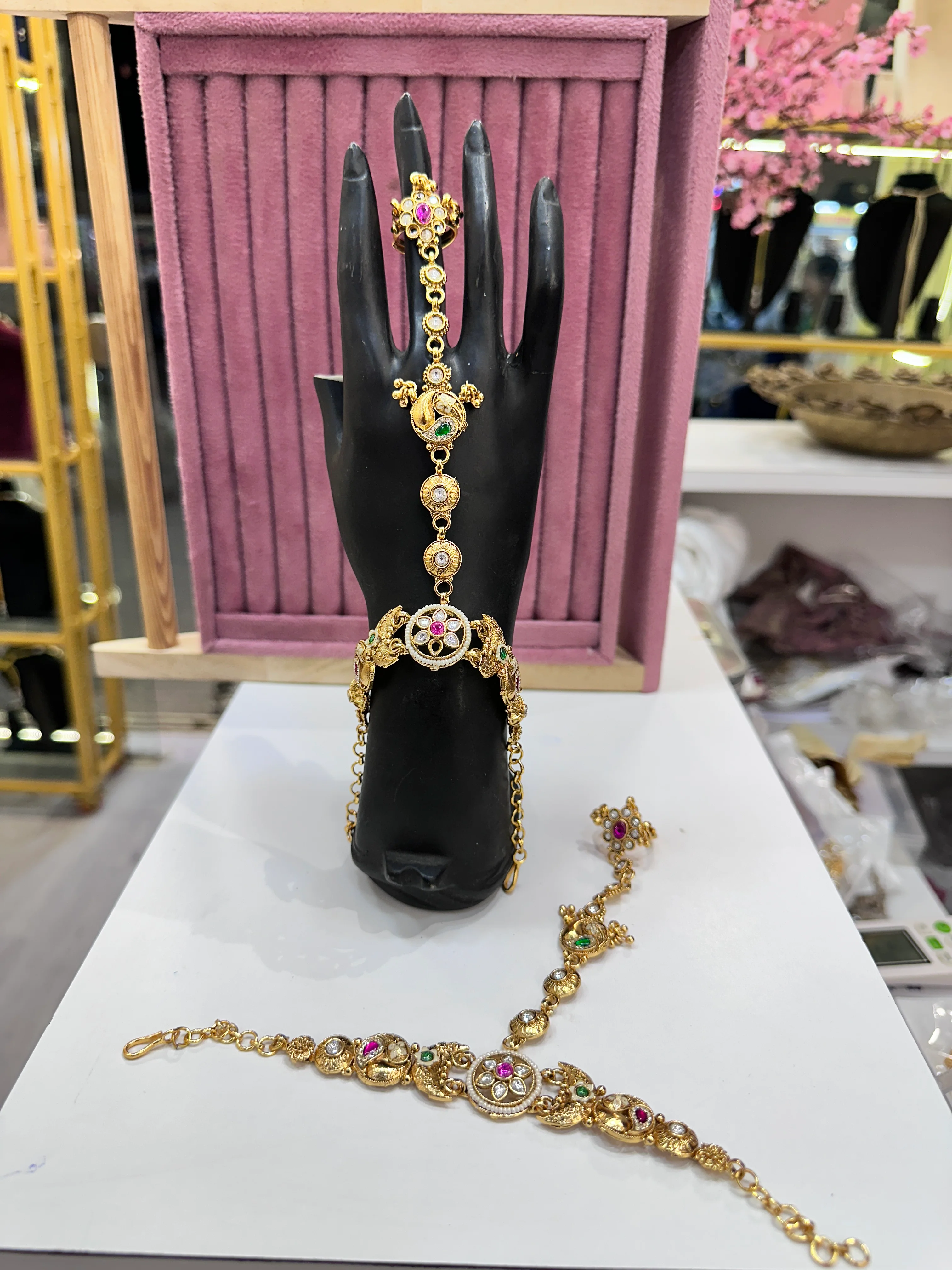 Heritage Premium Hathpanja - Image 2