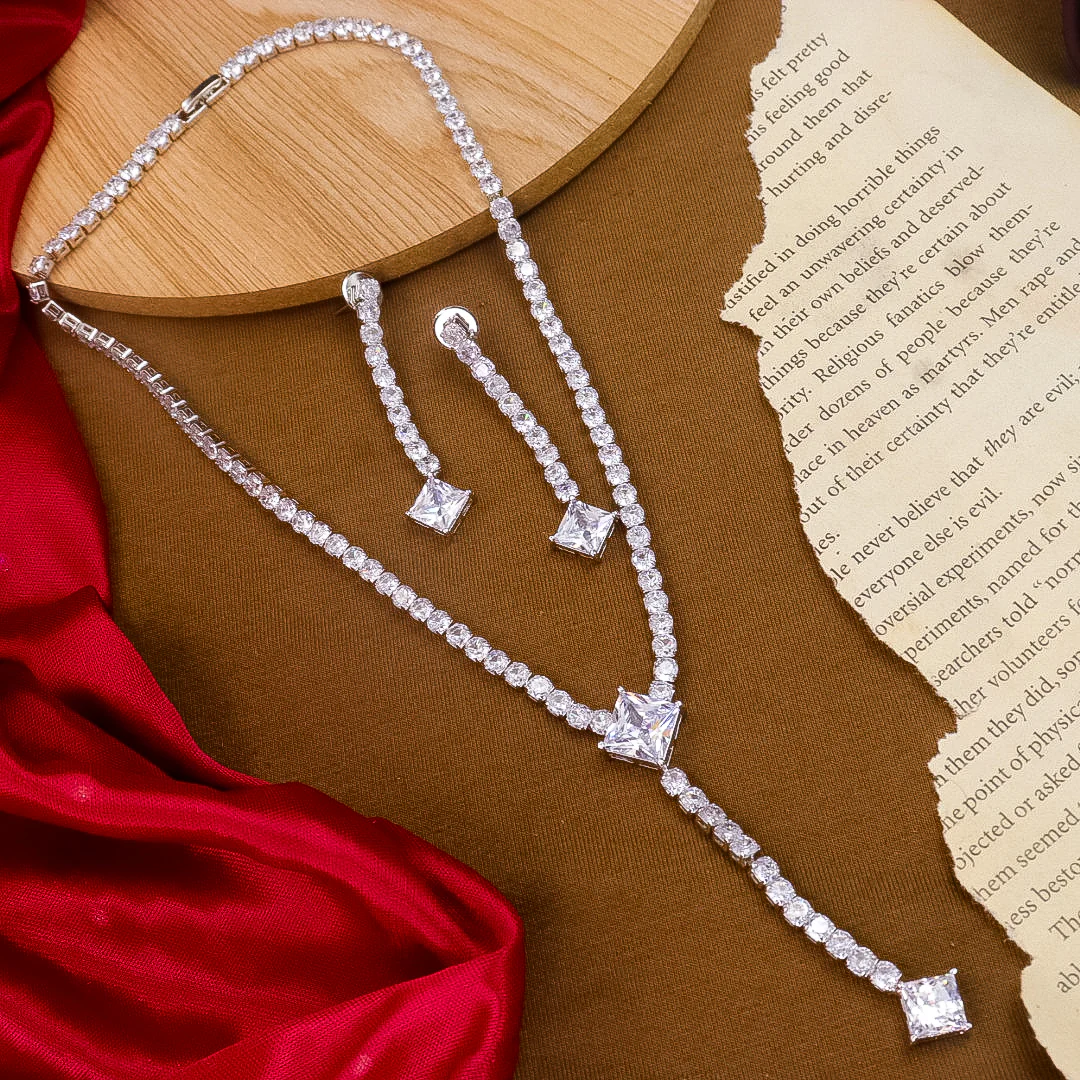 Fula AD Necklace - Image 2