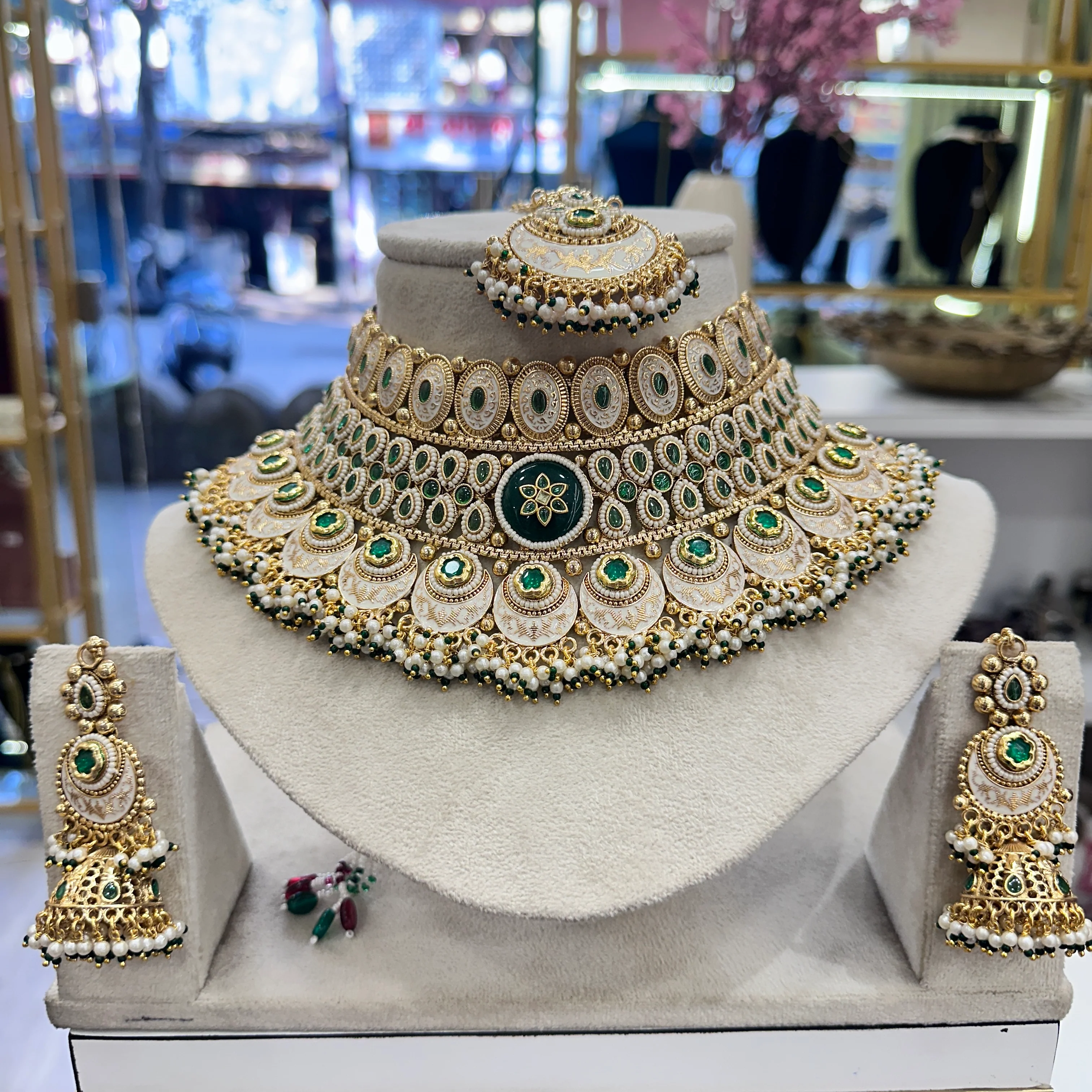 Komal Semi bridal Rajwadi Necklace-Green