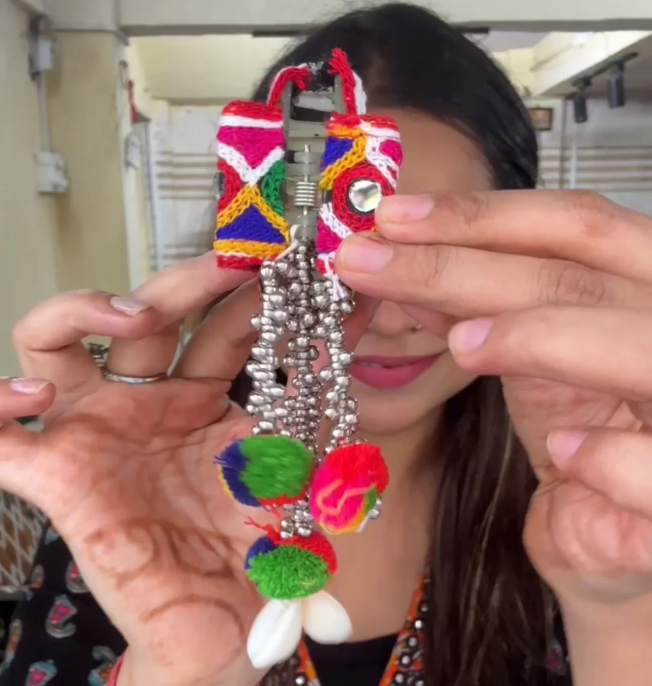 Navratri Hair Clip - Image 3