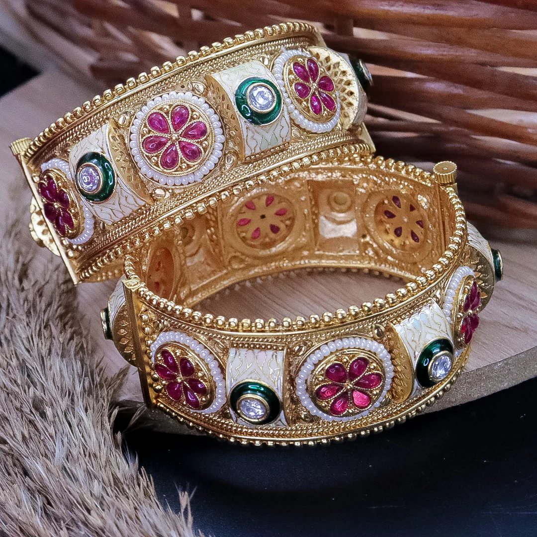 Aiva Premium Copper Rajwadi Kada - Image 2