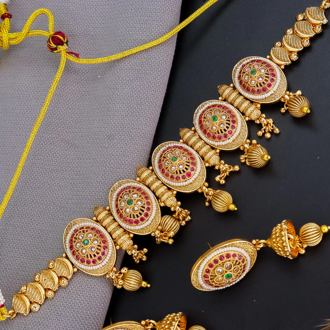 Sangeeta Copper Ethnic Choker With Earrings - Image 3