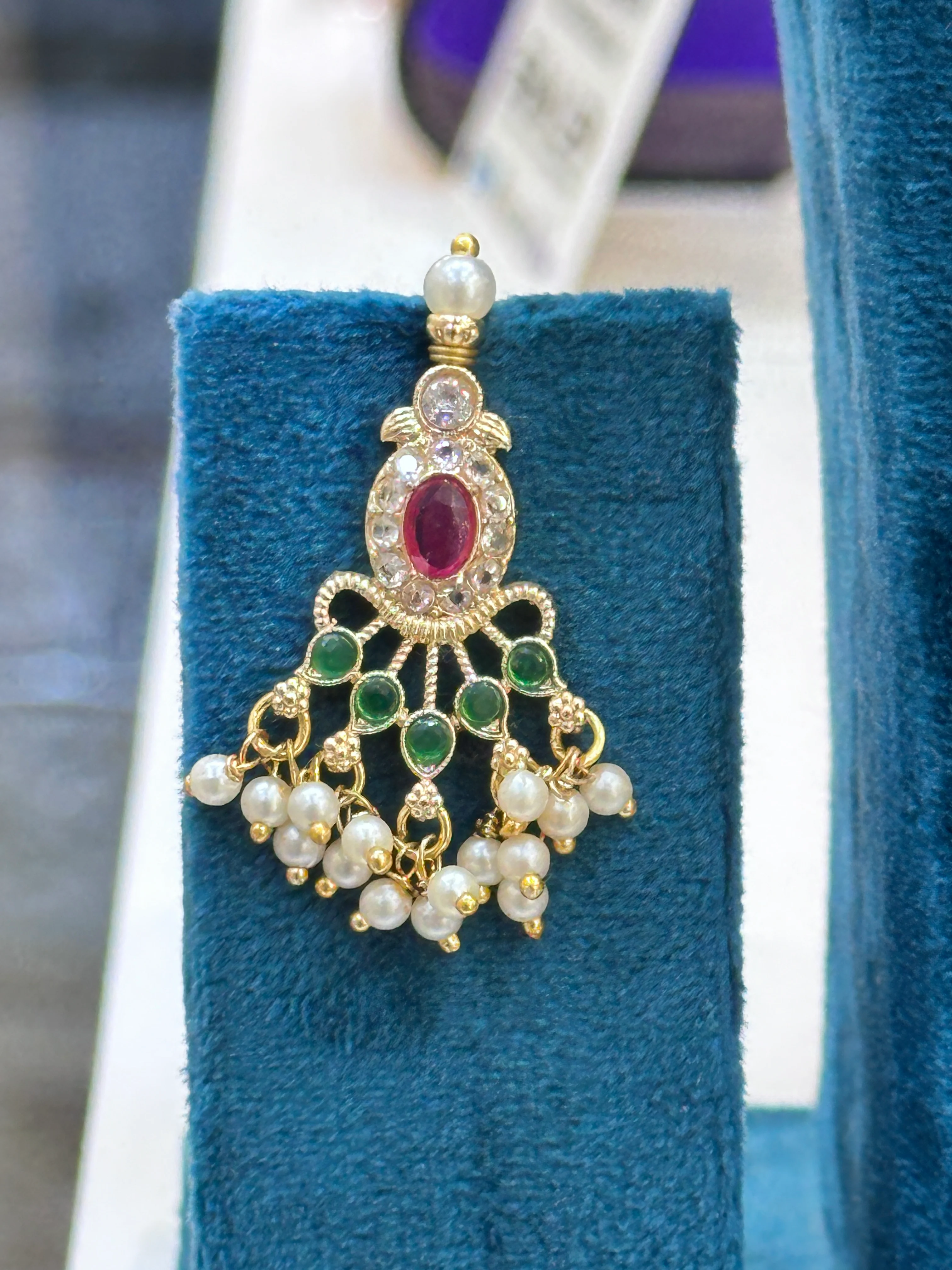 Gujarati Style Premium Kundan Necklace (2 Necklace + Earrings & Teeka) - Image 4