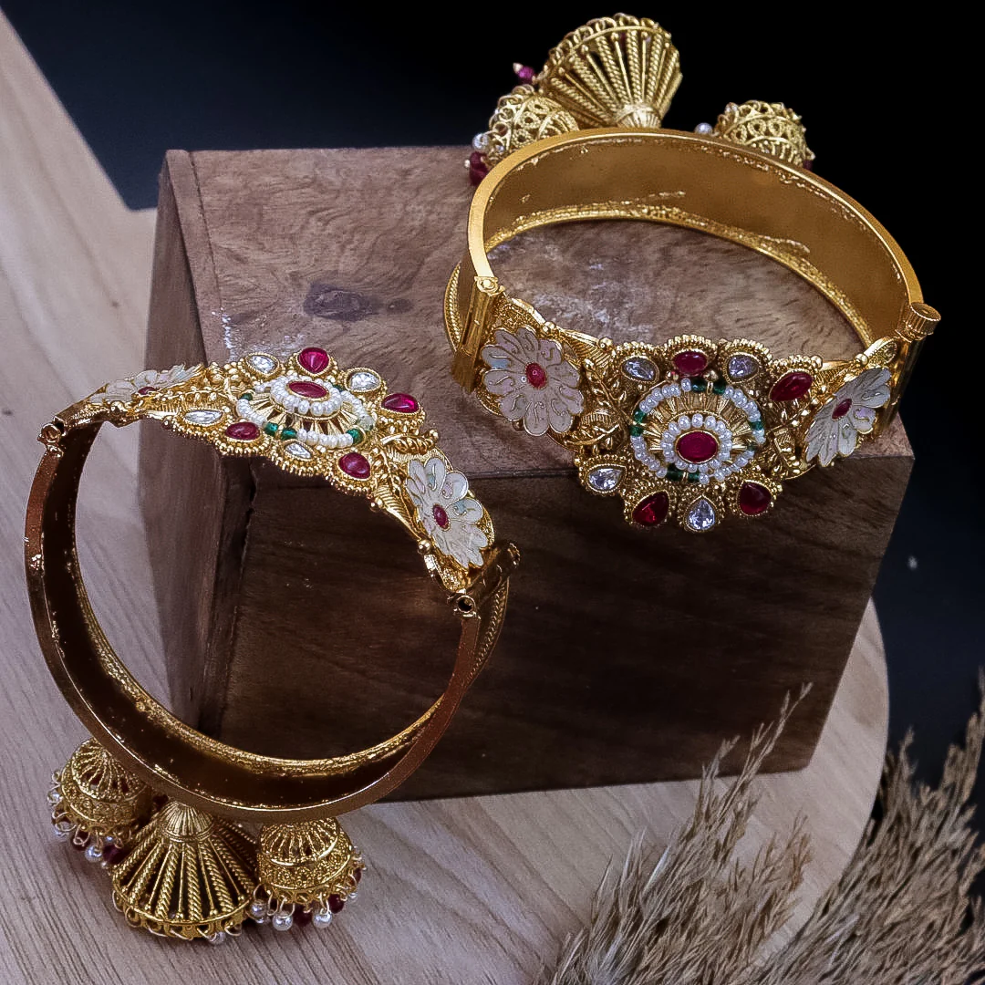 Madhuri Meenakari Kada With Ghungro Latakan - Image 2