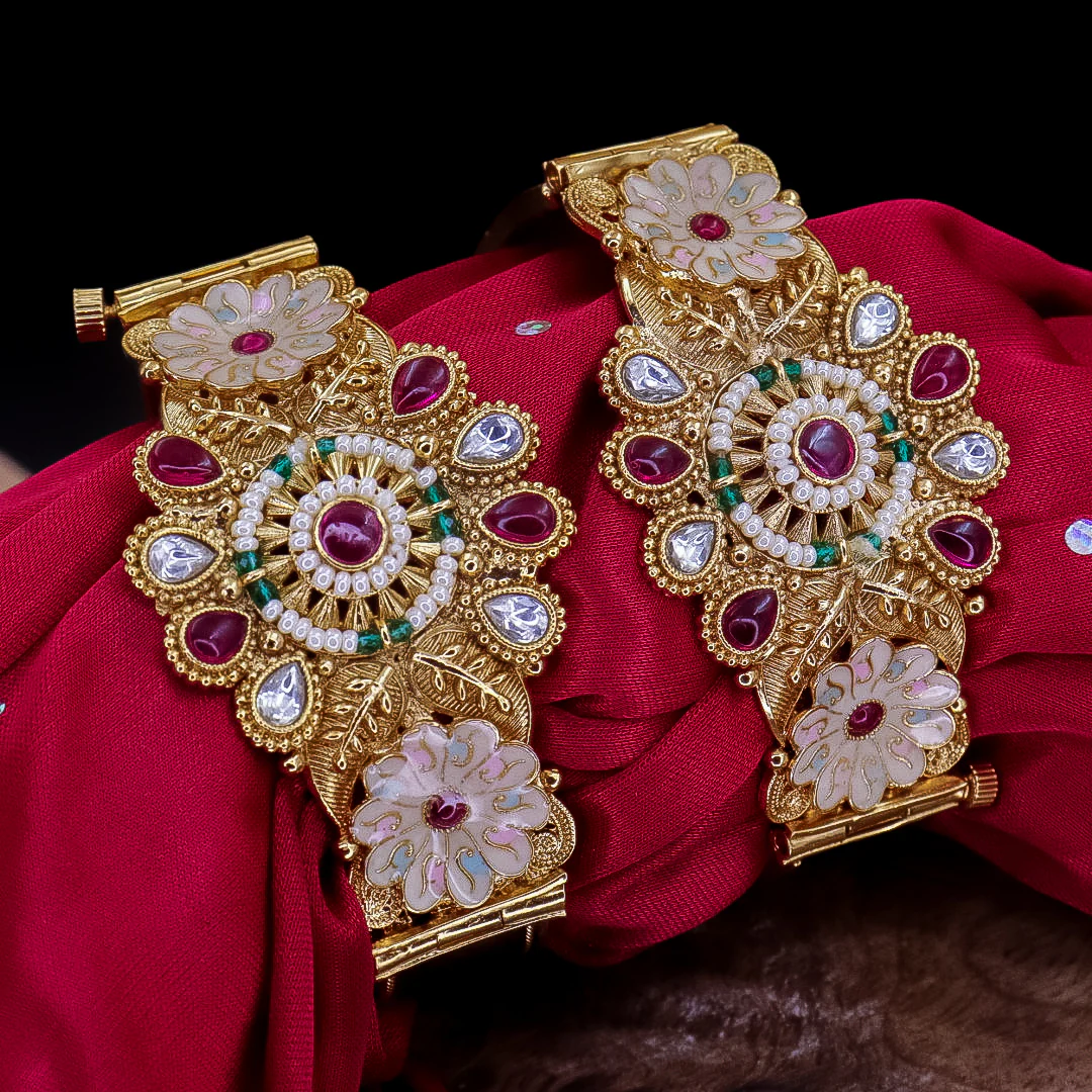 Madhuri Meenakari Kada With Ghungro Latakan - Image 3