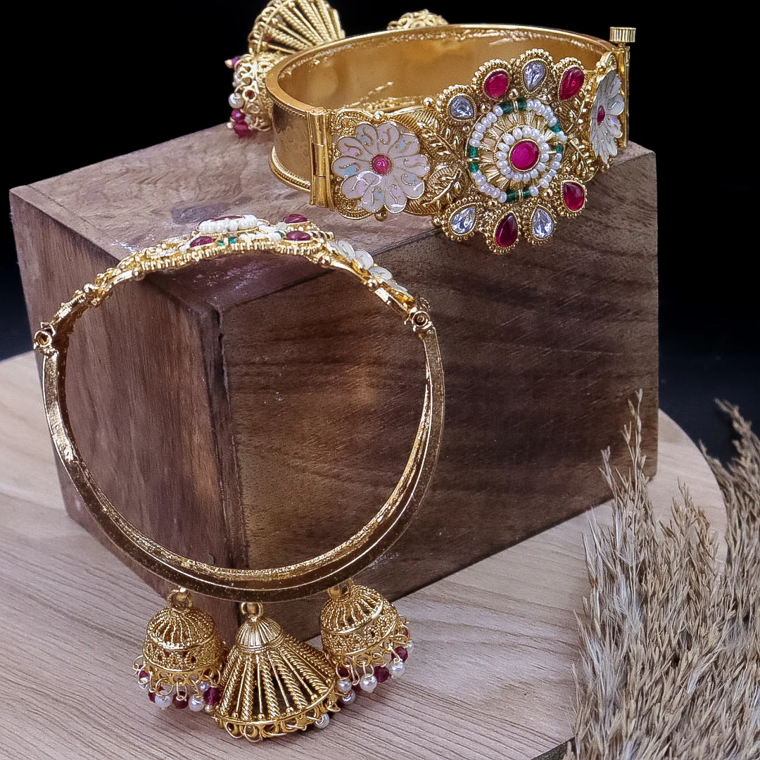Madhuri Meenakari Kada With Ghungro Latakan - Image 4
