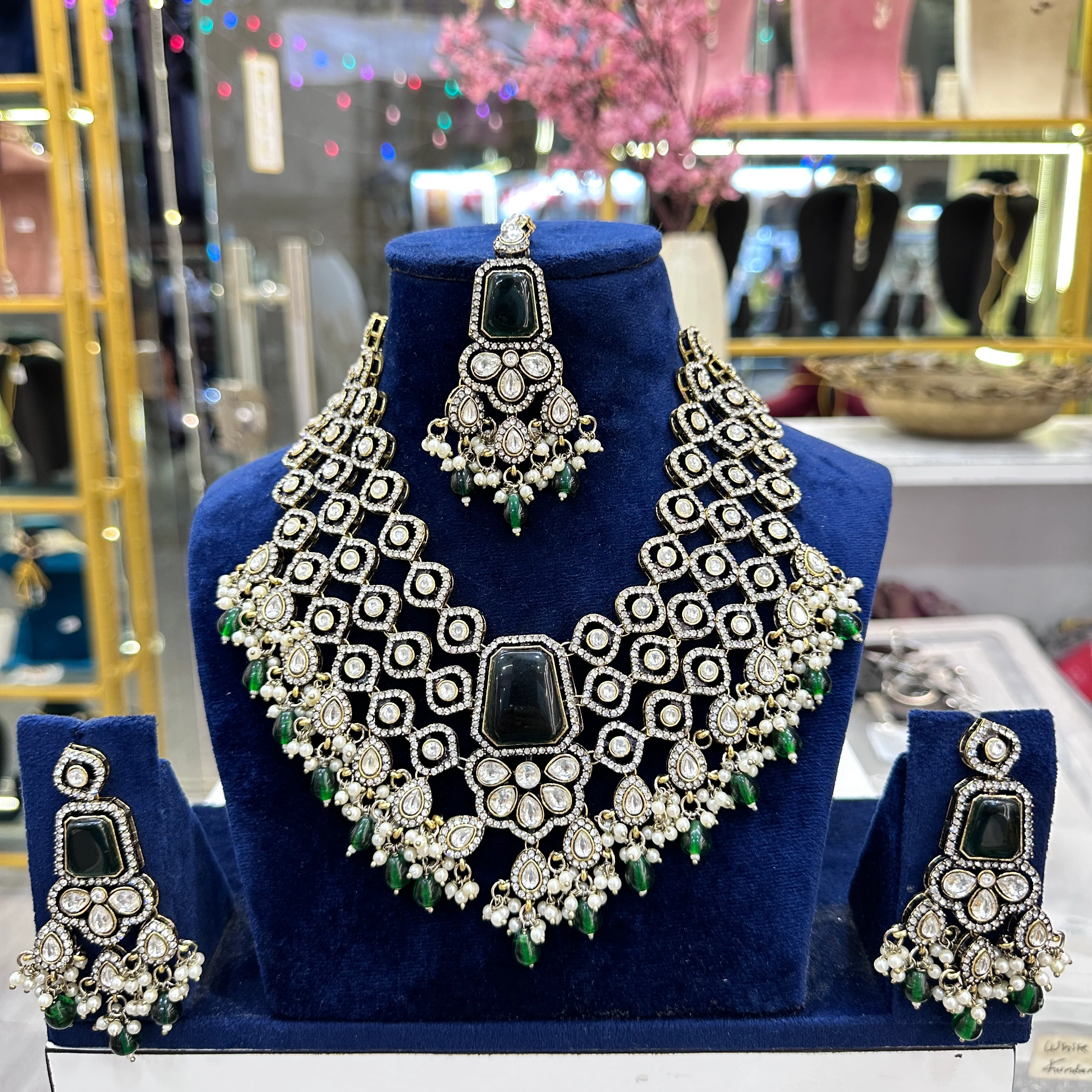 Pinky Premium 3 Layer Designer Kundan Necklace - Image 4