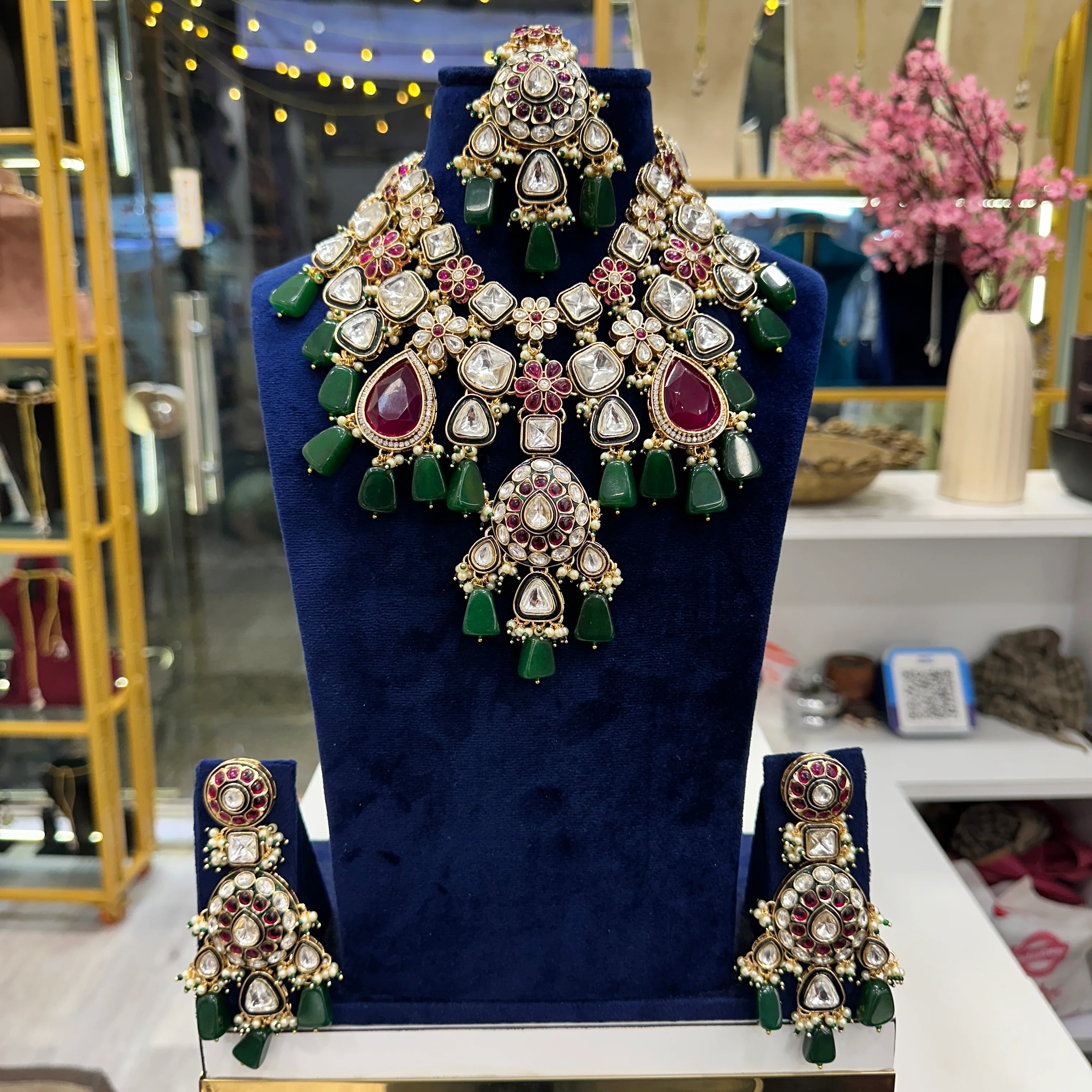 Rakhee Semi Bridal Kundan Polki Necklace - Image 3