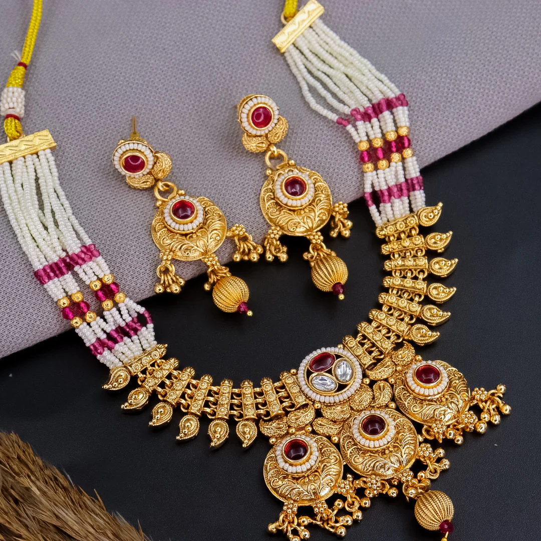 Pallavi Copper Ethnic Choker With Earrings - Maroon - Image 2