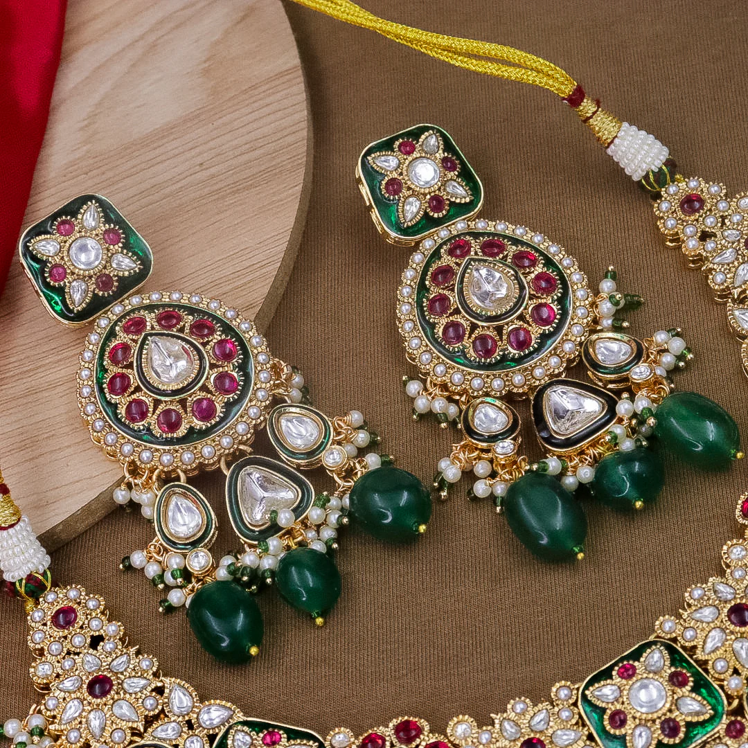 Muskaan Semi Bridal Choker Set With Teeka - Image 3
