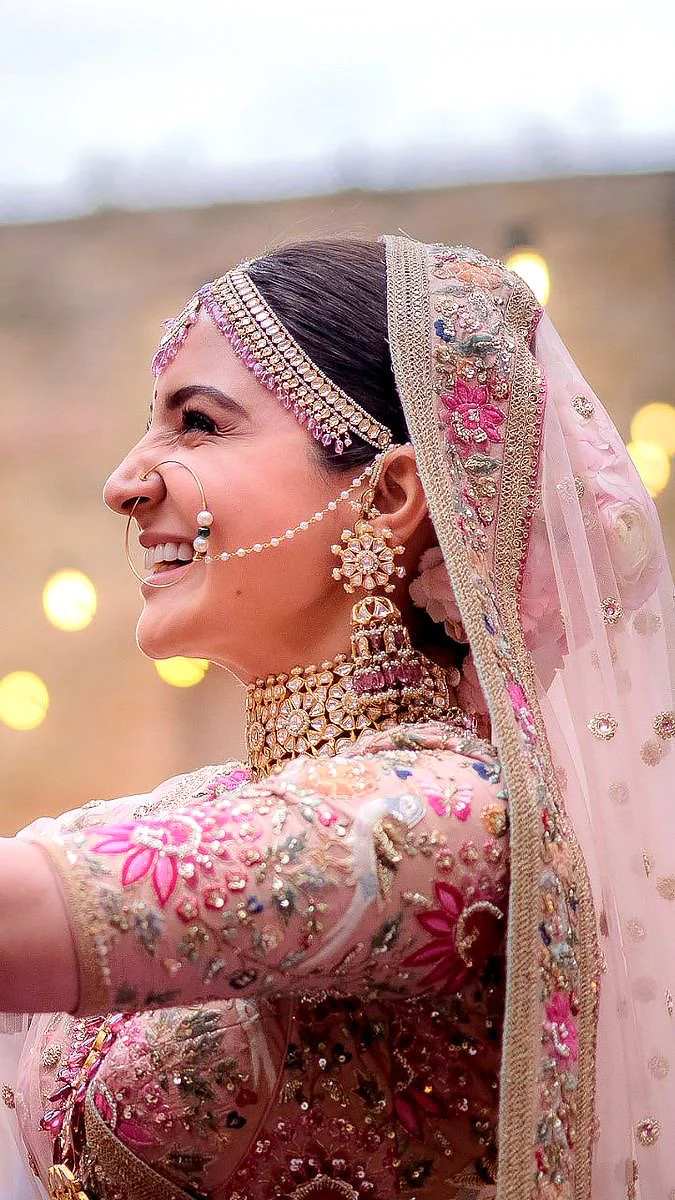 Anushka Inspired Bridal Nath - Image 4