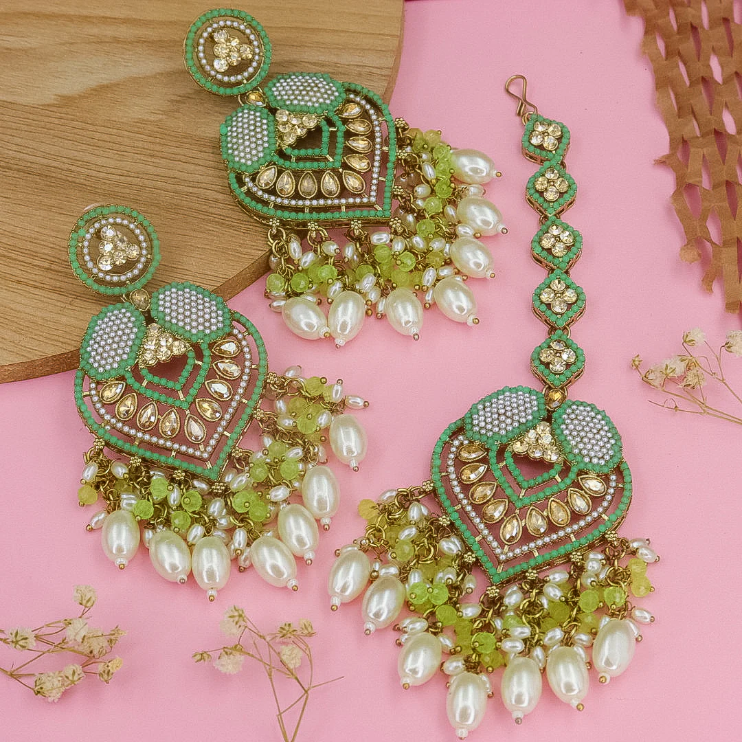 Momina Pakistani Earrings And Mangtika - Image 4