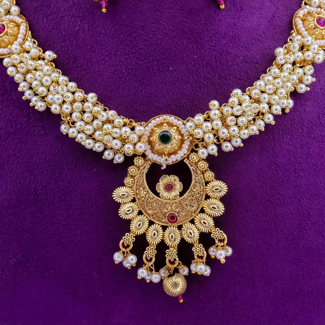 Kavya Copper Ethnic Pearl Choker With Earrings - Image 3