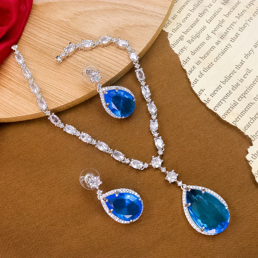 Deepika Oscar AD Necklace - Image 3