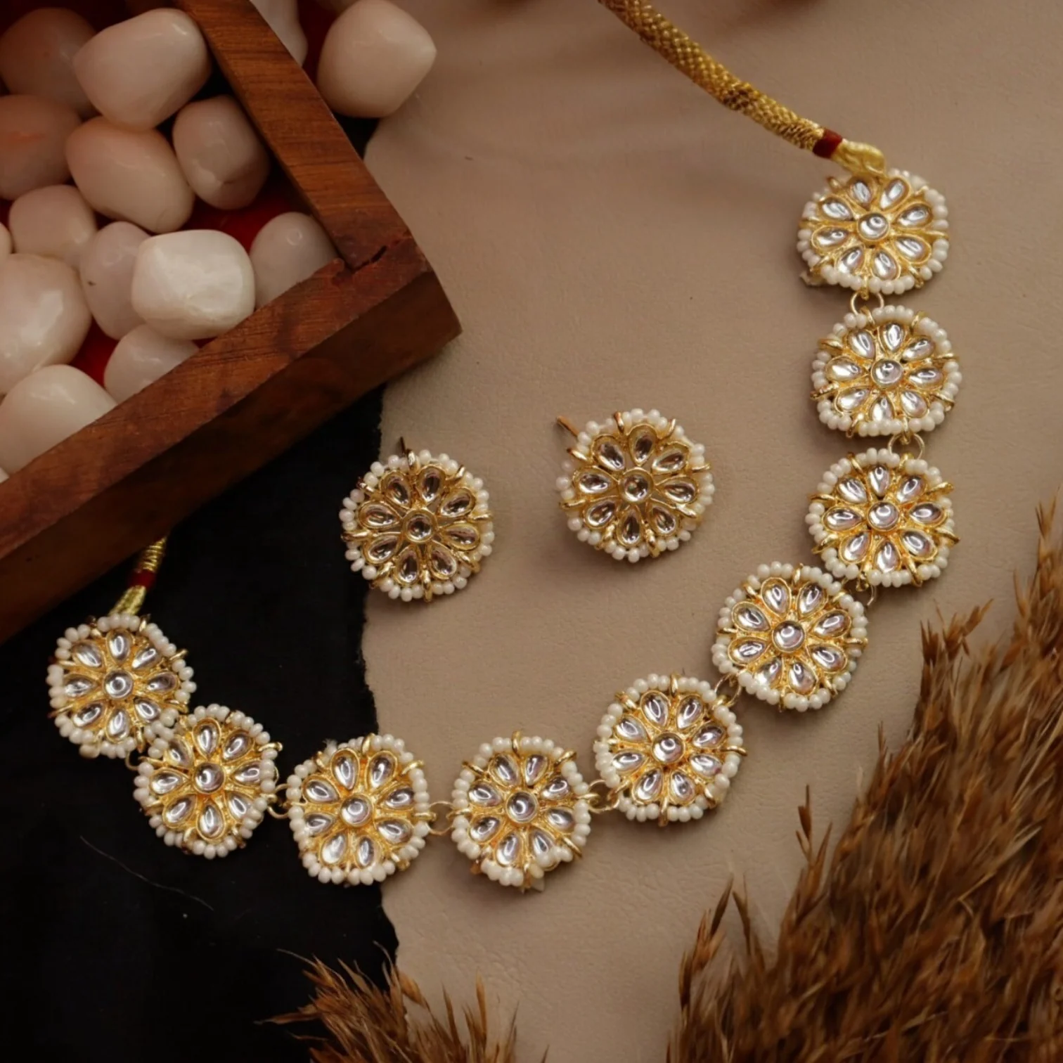 Flower Choker Set (Karishma Kapoor Inspired)