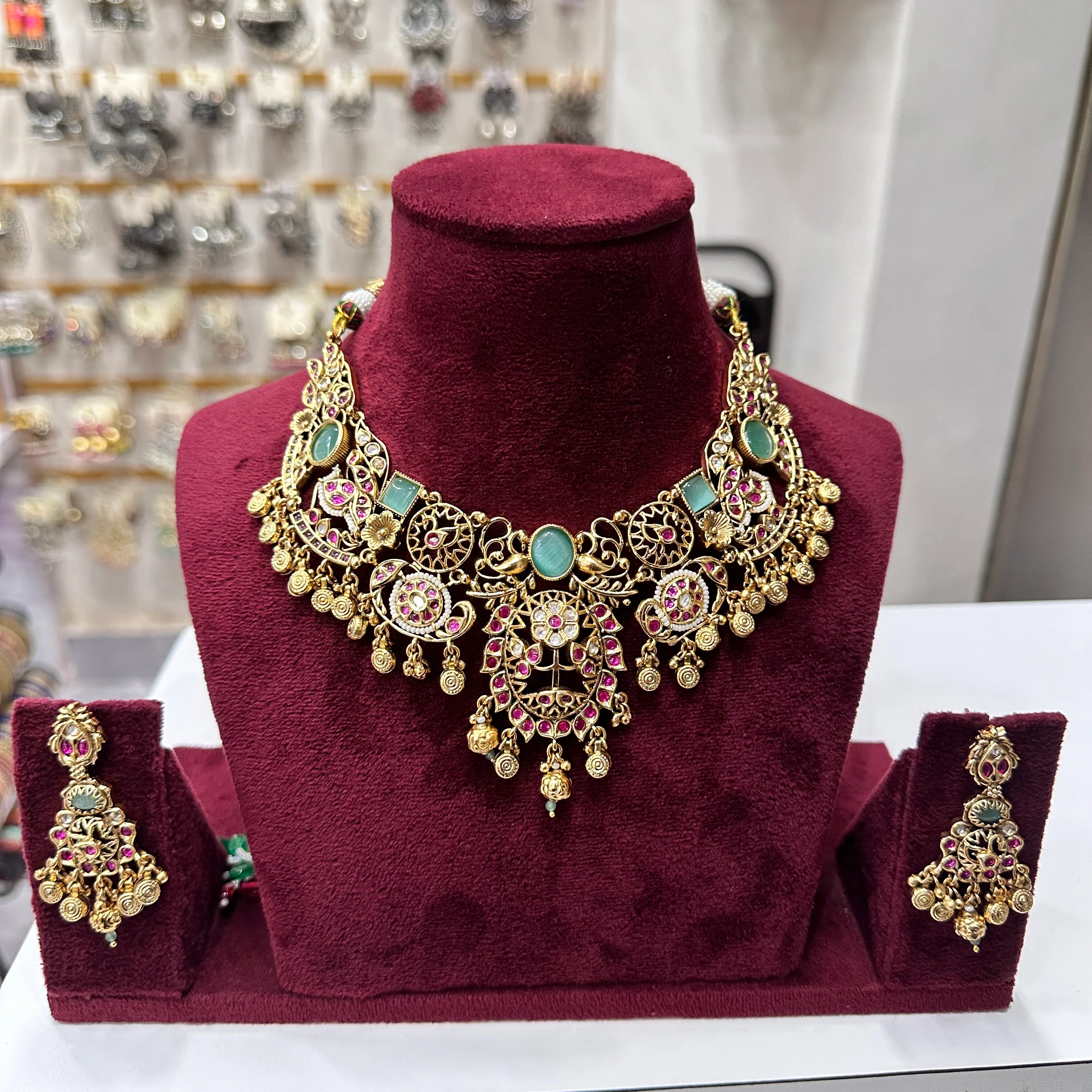 Heritage Rajwadi Necklace - Image 2