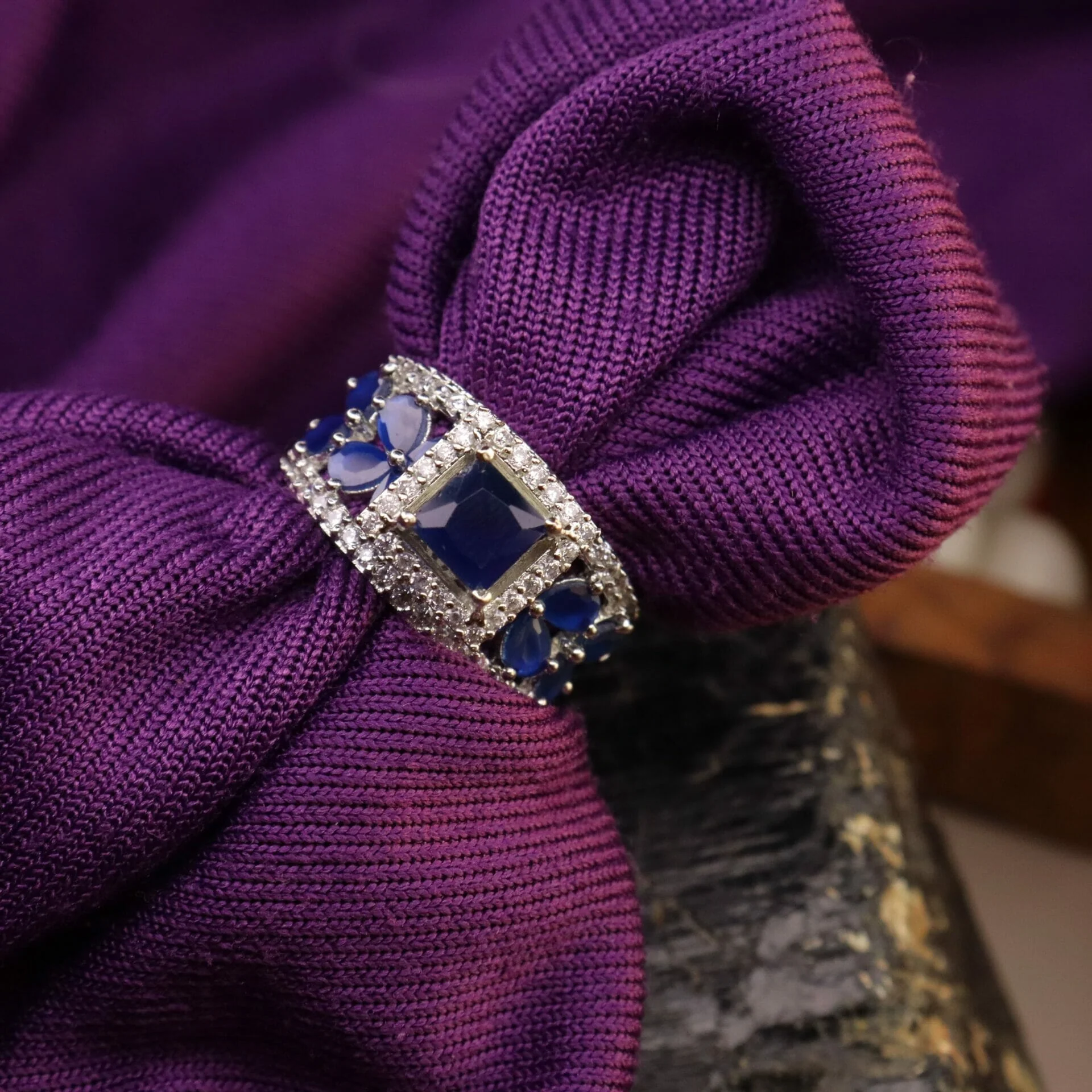 Isa AD Ring - Image 4