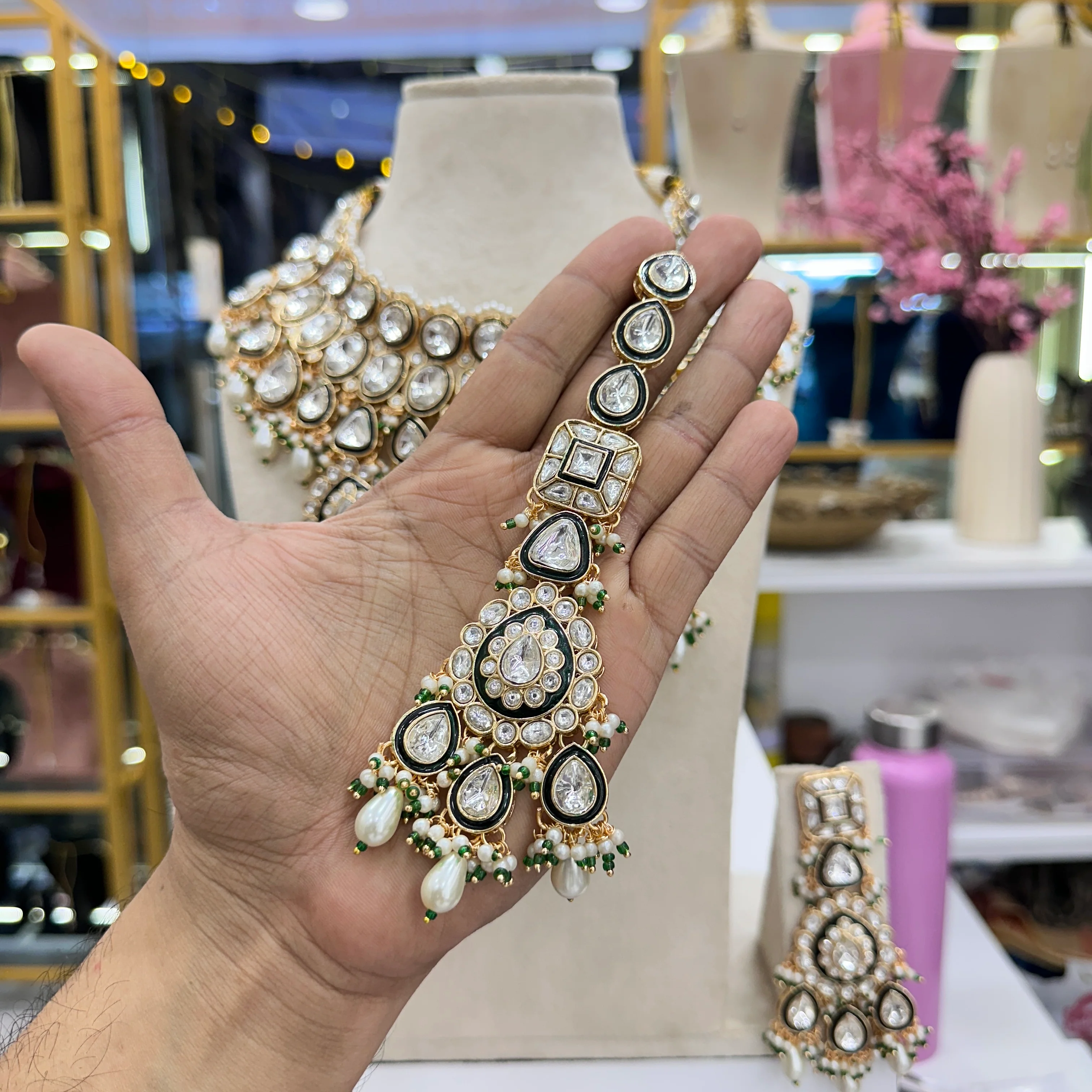 Maleeha Kundan Polki Semi Bridal Necklace - White - Image 2