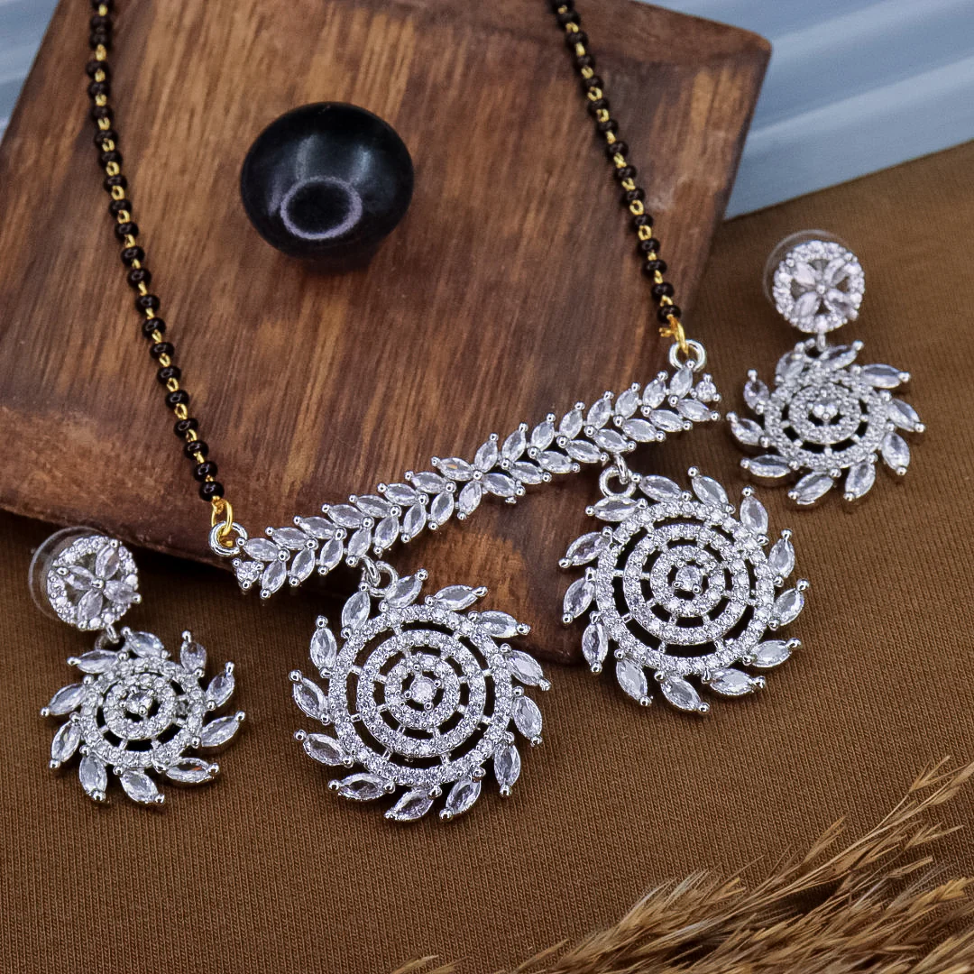Advani AD Mangalsutra With Earrings