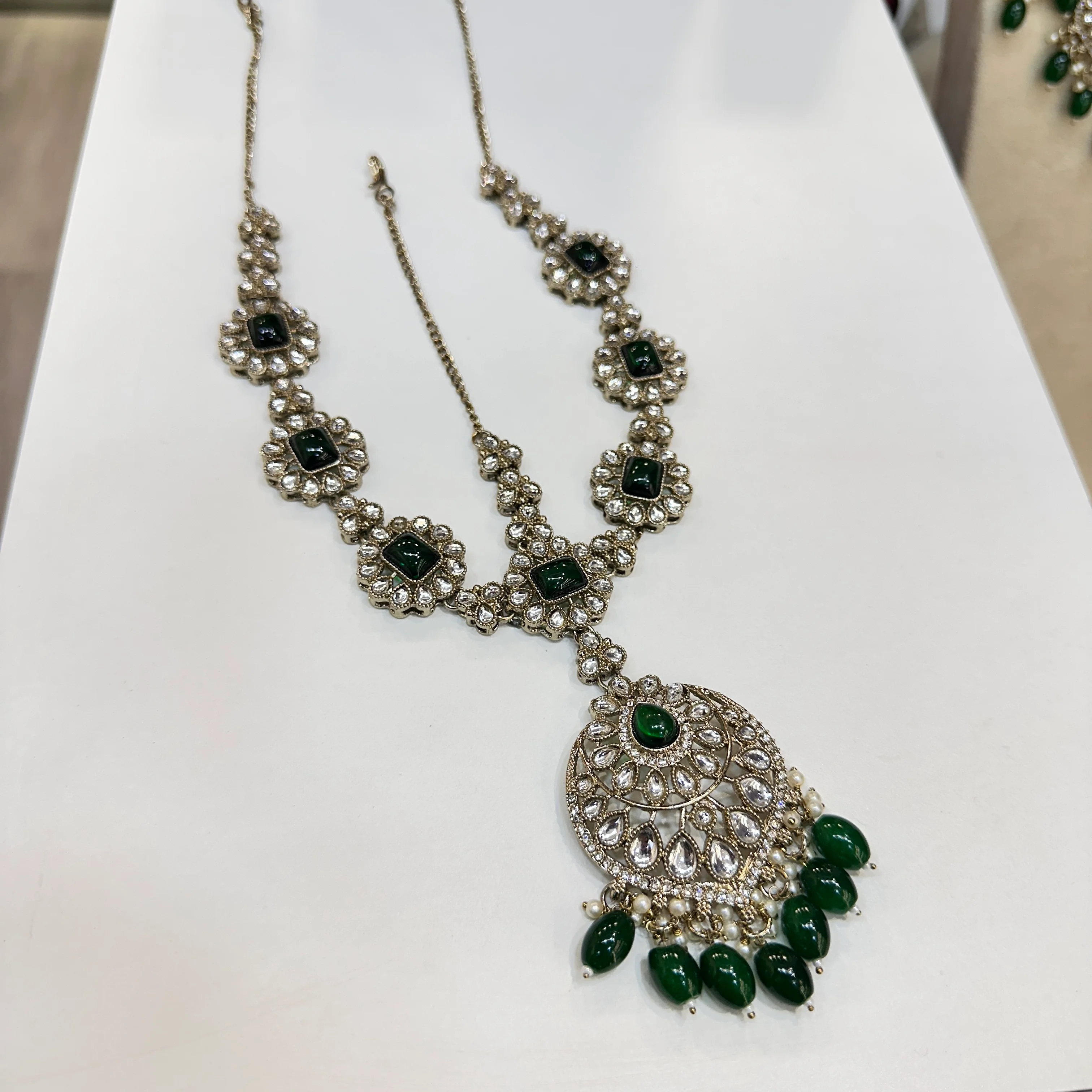 Ragini Kundan Bridal Choker (1 Necklace, 1 Earrings Pair, 1 Sheeshphool, 1 Nath) - Image 5
