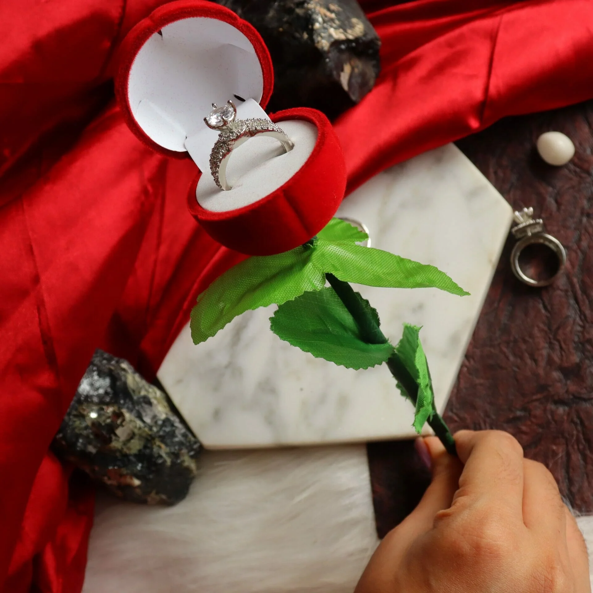 Rose Ring Box - Image 4
