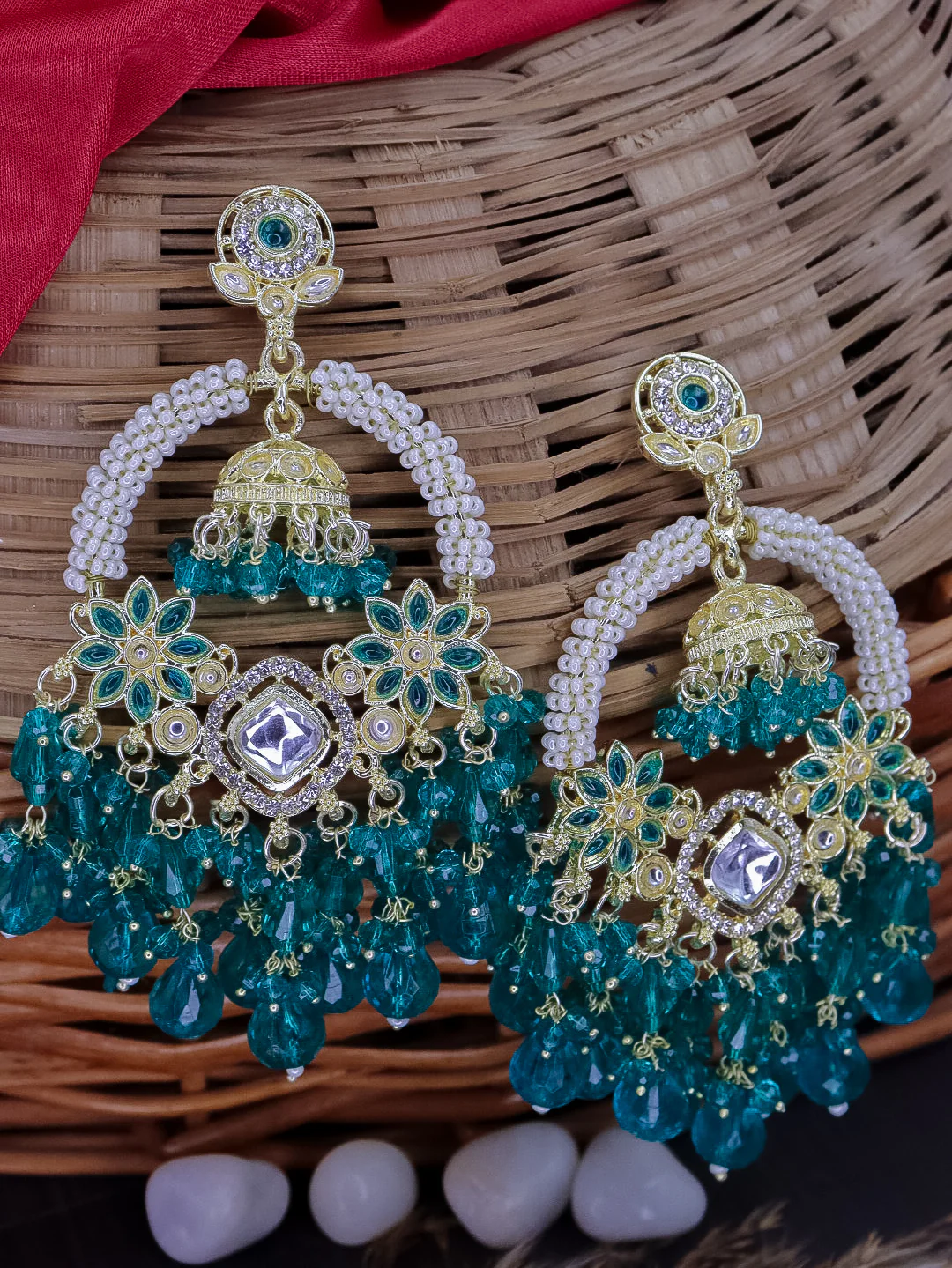 Sapna Kundan Chandbali - Image 10