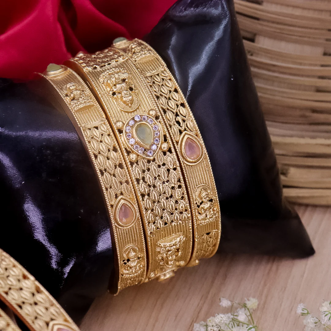 Subhashree Rajwadi Copper Bangles (6 Bangles) - Image 4